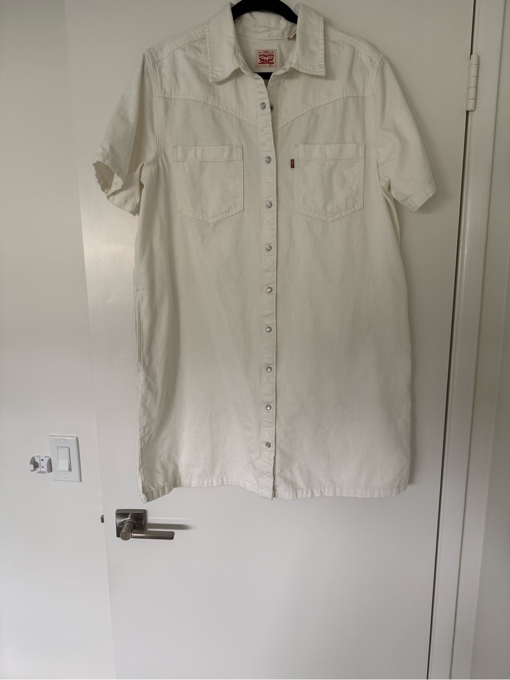 Levi's Cream Short-Sleeve Button-Down Shirt Dress